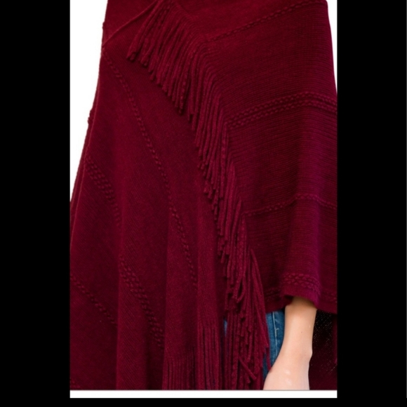 HP! Soft Fringe Poncho, Wine Color - Picture 3 of 3
